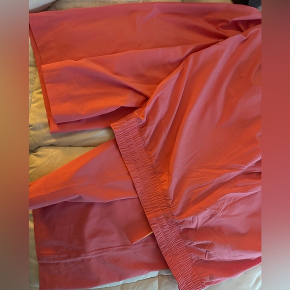 lululemon Swift Mid-Rise Wide-Leg Pant Size 10 - Picture 4 of 5